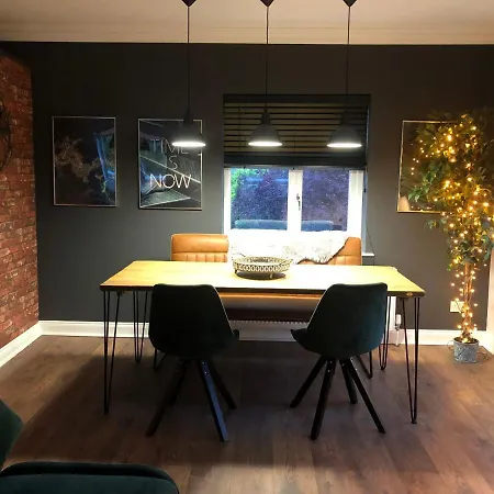 Apartment Time Is Now! Beautiful In York